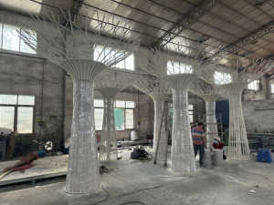 맞춤형 대형 생명나무 야외 조경 설치 - LED 조명과 생활화된 식물이 결합된 인공 나무 - Product Image 6