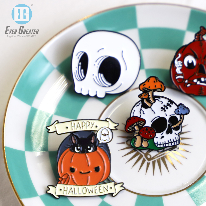 Китайский производитель, забавная Металлическая Булавка, значок с логотипом, персонализированная мягкая эмалированная булавка для лацкана собаки из аниме под заказ, булавки для сумок и шляп