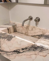 Grande dalle de marbre naturel rose fumé élégante pour cuisines modernes, tables de salle à manger de villas et revêtements de salle de bain