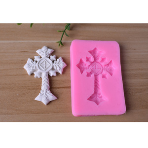 En gros 5pcs Sainte <span class=keywords><strong>Communion</strong></span> Croix Silicone moules Religieux Baptême moules <span class=keywords><strong>pour</strong></span> la cuisson Gâteau Fondant Chocolat DIY Outils - Product Image 6