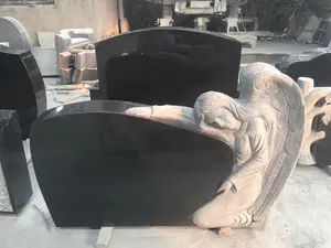 कब्रिस्तान में उपयोग के लिए काला ग्रेनाइट नक्काशीदार स्मारक क़ब्र का पत्थर यूरोपीय शैली का टॉम्बस्टोन मूर्तिकला क़ब्र का पत्थर