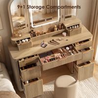 Coiffeuse minimaliste pour chambre à coucher avec miroir éclairé à trois volets, 52,76 po de large, en MDF durable