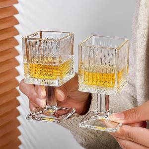 <span class=keywords><strong>Verre</strong></span> <span class=keywords><strong>à</strong></span> <span class=keywords><strong>whisky</strong></span> rétro chinois personnalité créative grand carré <span class=keywords><strong>verre</strong></span> <span class=keywords><strong>à</strong></span> vin blanc maison Mini <span class=keywords><strong>verre</strong></span> <span class=keywords><strong>à</strong></span> liqueur - Product Image 4