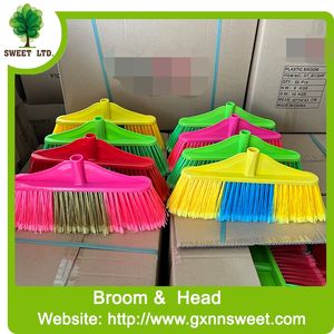 SWEET Balai PET souple essentiel pour le nettoyage des sols Balai à poussière moderne en fibre de style pour une utilisation efficace sur les routes - Product Image 3