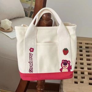 Nuova Tendenza Moda Borsa da Donna con Cuore e Orsetto Ricamato, Borsa a Tracolla in Tela Grande Capacità per Ragazze, Vendita all'Ingrosso - Product Image 5