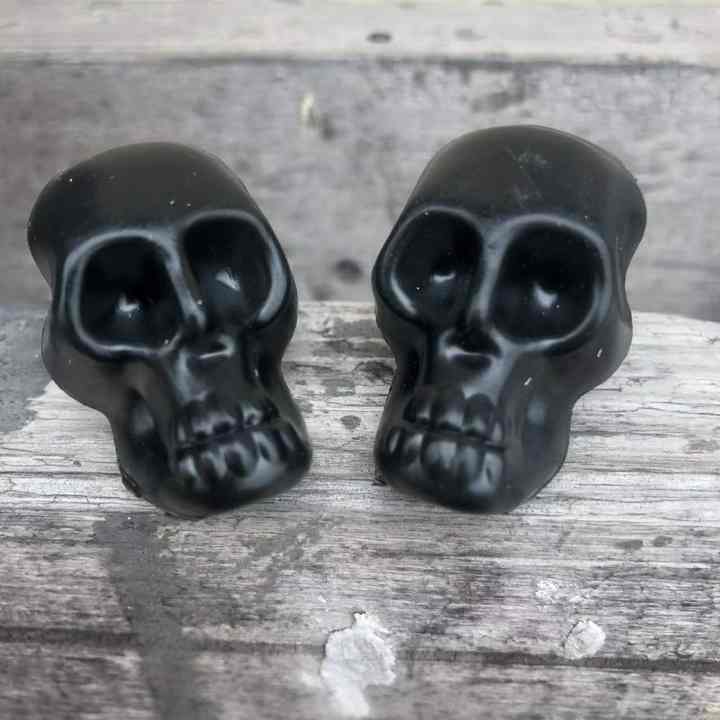Cute Halloween Theme Human Head Skeleton Shape 3D Flatback Beads Cheap Toys Party Decor Jewelry Making Charms
