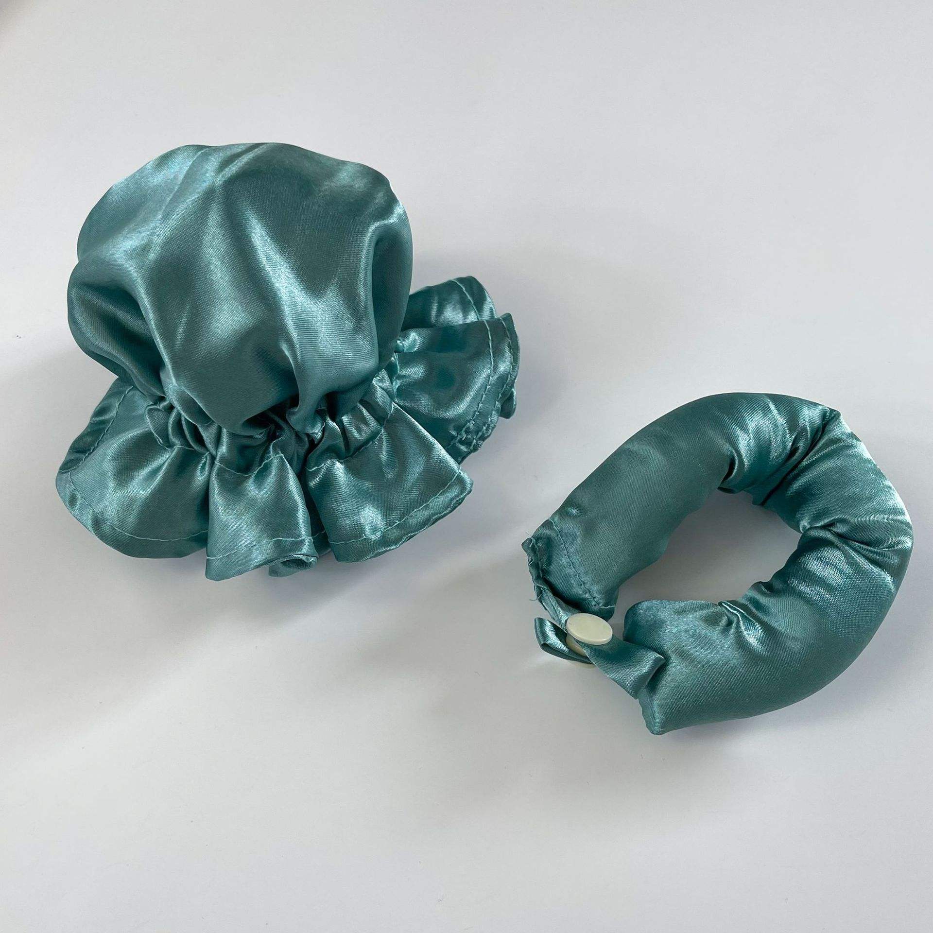 สีเขียว