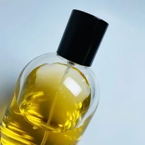 round Shoulder Glass Perfume Bottle with Atomizer Sprayer Elegant Design for Fragrance Release