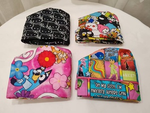 Gorros Quirúrgicos Médicos con Forro de Satén, Logotipo Personalizado, con Lazos y Botones, Unisex, para Uso Hospitalario - Product Image 4