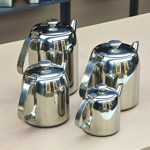 Carafe à café en acier inoxydable pour faire du thé, utilisation dans les restaurants et salons de thé, grande capacité, carafe à eau froide, 100 oz - Product Image 1