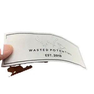 <span class=keywords><strong>Etiquetas</strong></span> de <span class=keywords><strong>ropa</strong></span> de Damasco tejidas con pliegue de extremo de logotipo de marca famosa No Moq de alta calidad para <span class=keywords><strong>ropa</strong></span> - Product Image 1