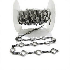 Cadena con Conector de Bisel de Cuarzo Cristal Blanco Natural Facetado de 10 mm - Product Image 1