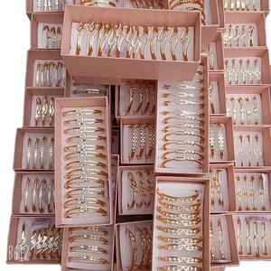 2024 en iyi fiyat afrika tarzı ucuz altın ve gümüş kaplama mix tasarımlar kadınlar için çinko alaşım rhinestone bilezik - Product Image 2