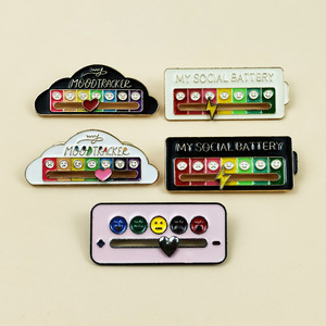 Broche à expressions émotionnelles coulissantes pour la modification de l'humeur sociale, badge en métal créatif, accessoire de décoration au design de niche - Product Image 1