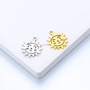 Colgante de Sol Sonriente de Acero Inoxidable, Amuleto Celestial, Joyería con Logotipo Cósmico Personalizado, Etiqueta de Joyería, Amuleto DIY para Collares y Pendientes - Product Image 3