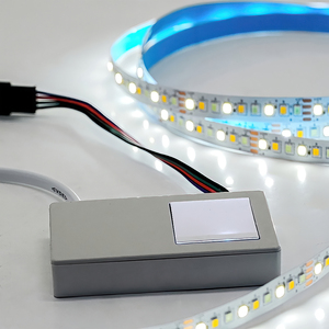 Specchio LED da Bagno di Alta Qualità con Tre Colori, 12V 1A, Mini Specchio con Sensore <span class=keywords><strong>Touch</strong></span> Intelligente per Lampada LED - Product Image 6