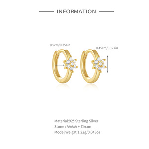 Boucles d'oreilles créoles ROXI en argent sterling 925 avec zircon incrusté en forme de flocon de neige pour femmes - Product Image 2