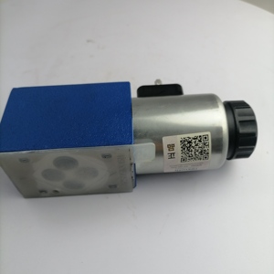 สไลด์เลื่อนแบบกำหนดทิศทาง R900561274 4WE6D62 EG24N9K4 - Product Image 3