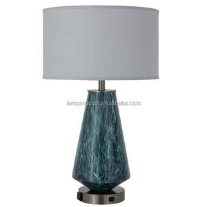 Lámpara de Mesa de Metal Roja con 2 Tomas de Corriente en la Base para Decoración del Hogar, Dormitorio, Vestíbulo de Hotel, Habitación de Hotel - Product Image 3
