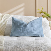 Housse de coussin carrée tissée de luxe moderne Amity pour hôtels, lits et canapés
