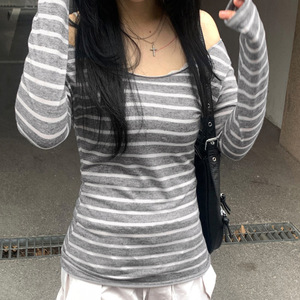เสื้อเบลาส์แขนยาวลายทางเปิดไหล่สำหรับผู้หญิงเสื้อยืดลำลองแนวเซ็กซี่เรียบง่ายเข้ากับทุกชุด - Product Image 1