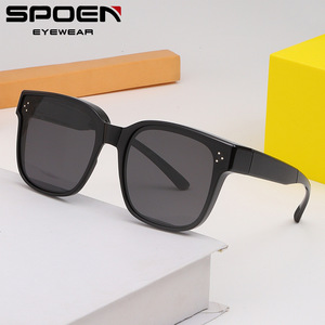 SPOEN Foldable <b>Clip</b> On Sunglasses UV400 Polarized Rectangle <b>Frame</b> Unisex Adult Sun Protection Fashion Eyewear - Product Image 2