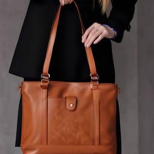 Sac fourre-tout en cuir PU grand format pour femme, style rétro européen et américain, fermeture ouverte, classique et indépendant - Product Image 4