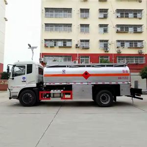 รถบรรทุกน้ำมันเชื้อเพลิงเหล็กกล้าคาร์บอนตงเฟิงคุณภาพสูง ขับเคลื่อน 4x2 เกียร์ธรรมดา ใหม่ ความจุ 10001-15000 ลิตร เครื่องยนต์ดีเซล - Product Image 5