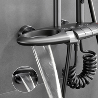 Robinet de douche à main à effet pluie thermostatique intelligent Ensemble de salle de bain chaud et froid Montage mural Matériau en laiton Spray de pluie doux pour hôtels