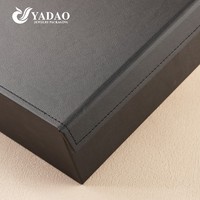 Plateau à bijoux en cuir haut de gamme YADAO avec couvercle magnétique pour l'affichage et le rangement de bagues, colliers, bracelets, boucles d'oreilles et joncs, faible MOQ