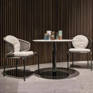 Ensemble table et chaises de jardin en rotin d'extérieur 4 places, design contemporain imperméable pour terrasse ou cour - Product Image 4