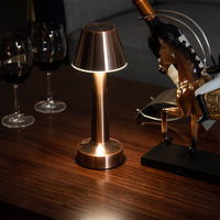 Lampes LED portables sans fil modernes rechargeables avec télécommande, variateur d'intensité, alimentées par batterie, lampe de table en métal RGB 16 couleurs
