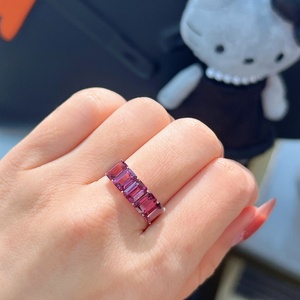 Anillo de Eternidad Xinfly de Oro Sólido de 18K con Granate Corte Esmeralda AU750 3.80ctw, Gema Roja, Joyería Fina para Aniversario - Product Image 6