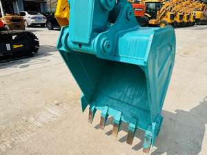 Excavatrice Kobelco SK75 d'origine, flèche et bras de qualité supérieure, performances excellentes, spécialiste des espaces restreints. - Product Image 6
