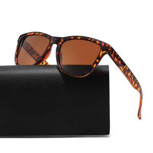 Gafas de Sol Clásicas de Plástico Reciclado UV400, Gafas de Conducir Polarizadas para Hombre, Montura Negra, Lentes TAC, Protección Solar para Viajes - Product Image 3