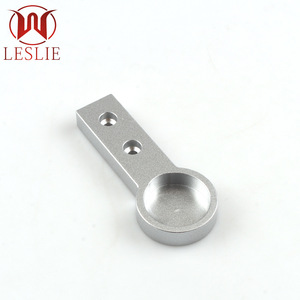 Soporte de pared de aleación de aluminio no desmontable para barra de armario Leslie YT 2515 - Product Image 5