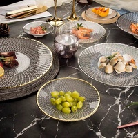 Assiettes de service personnalisées en verre transparent écologique, rondes et côtelées, avec bord doré, pour mariage et réceptions