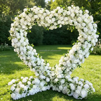 Arche de fleurs en forme de cœur blanche personnalisée en soie artificielle NINI, faite à la main, pour la décoration de mariage