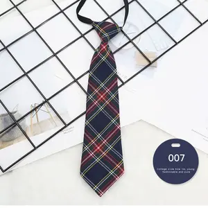 Venta directa <span class=keywords><strong>de</strong></span> fábrica, corbata <span class=keywords><strong>de</strong></span> poliéster con rayas <span class=keywords><strong>de</strong></span> Color verde, corbatas sin nudo uniformes ajustables - Product Image 3