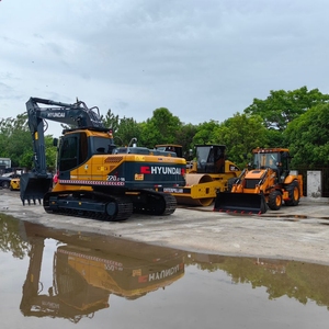 Excavatrice sur chenilles Hyundai 220LC-9S d'occasion, 22 tonnes, matériel de construction à vendre - Product Image 1