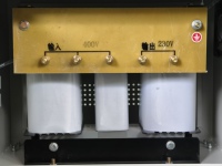 Transformateur monophasé vers triphasé personnalisable SCOOT-10KVA 400V vers 230V pour les entreprises minières/les champs pétrolifères/les usines