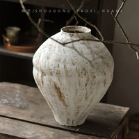 Pot en argile rustique de nouveau style avec ensemble d'arrangement de fleurs artisanales pour vase en céramique vintage pour maison d'hôtes ou hôtel