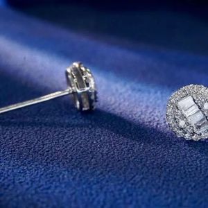 Xinfly 18K Pure Gold Jewelry 0.28 Carat Baguette and Round Cut Stud <b>Cute</b> National Diamond <b>Earring</b> - Product Image 2