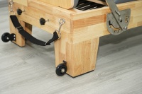 Cama De Pilates Reformers en bois de chêne avec 5 ressorts allemands épaissis, Ensemble professionnel de Reformer Pilates CE ISO