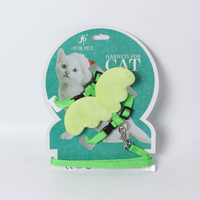 Sangle de poitrine réglable antidérapante en nylon solide en forme d'aile d'ange + laisse de traction pour chats