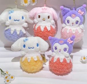 Yanxiannv Harga Murah MOQ Rendah Logo Kustom Mesin Cakar Berbagai Seri Boneka Anime Mewah Gantungan Kunci Hadiah Natal - Product Image 2
