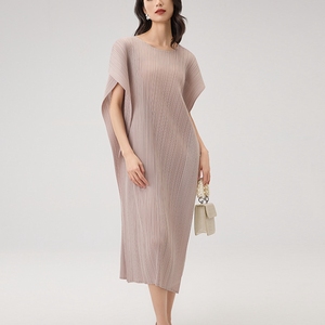 Miyake เดรสมีจีบผู้หญิง, เดรสลำลองแขนค้างคาวทรงหลวมไซส์ใหญ่พิเศษออกแบบได้ตามต้องการ - Product Image 2