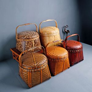 Handmade Bamboo Woven Food Box With Lid Round Natural Color 1-3L Traditional Lunch Basket Tea Storage Container - Product Image 1