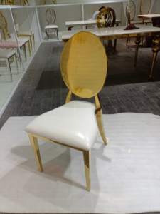 <span class=keywords><strong>Chaise</strong></span> de salle à manger ovale dorée de luxe - Cadre en acier inoxydable brillant avec siège en similicuir blanc pour hôtel/restaurant - Product Image 3