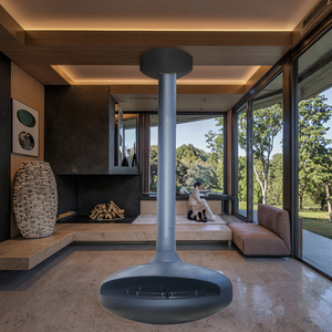 Stufa a Legna Autoportante Moderna ed Ecologica con Garanzia di 3 Anni per Hotel e Bar - Product Image 1